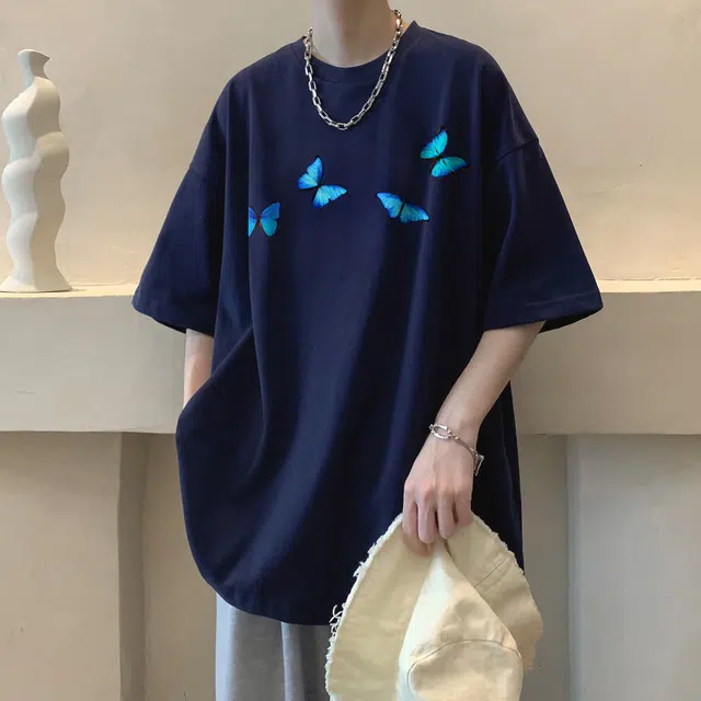 URBAN AUTHENTIC T