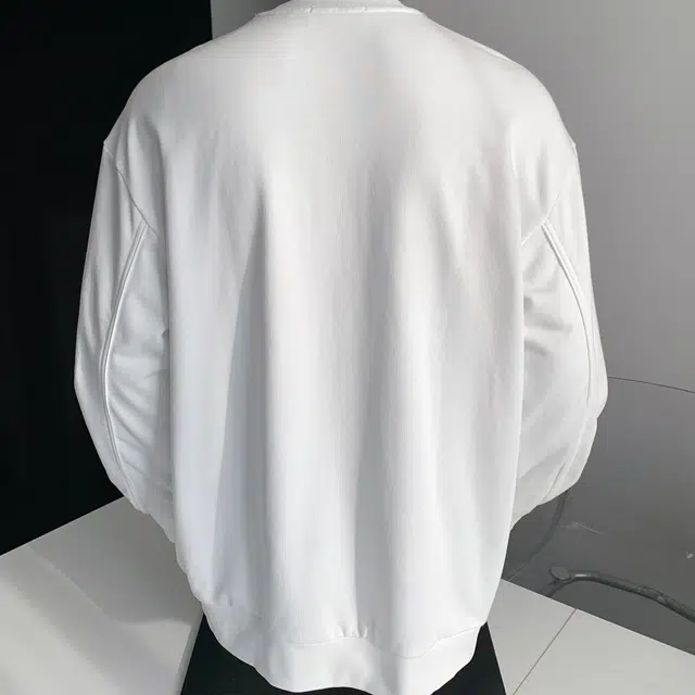URBAN AUTHENTIC T