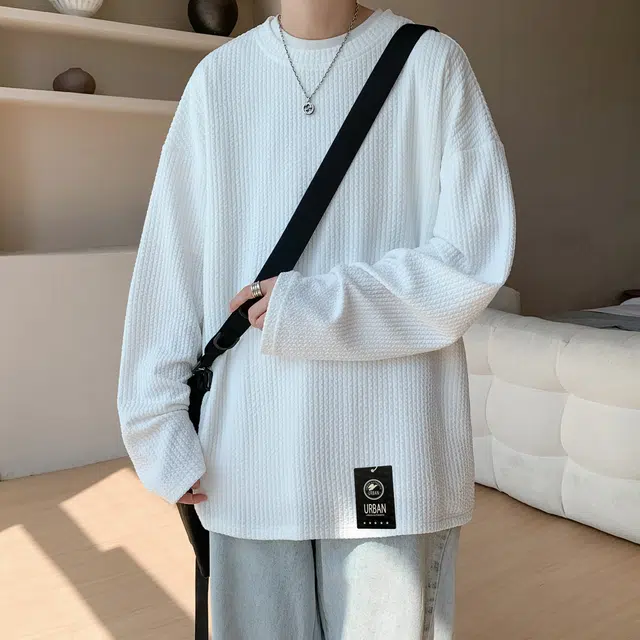 URBAN AUTHENTIC T