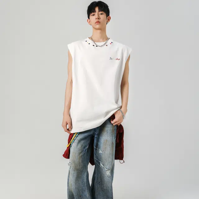 URBAN AUTHENTIC T