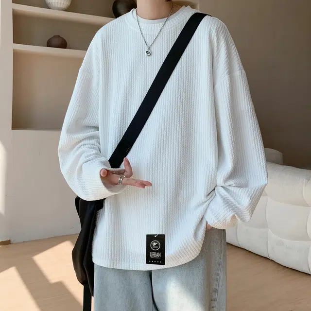 URBAN AUTHENTIC T