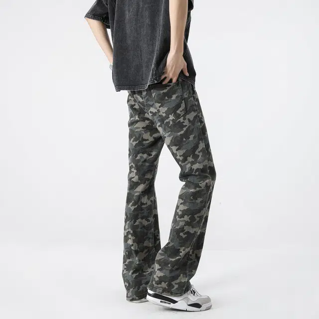 URBAN AUTHENTIC
