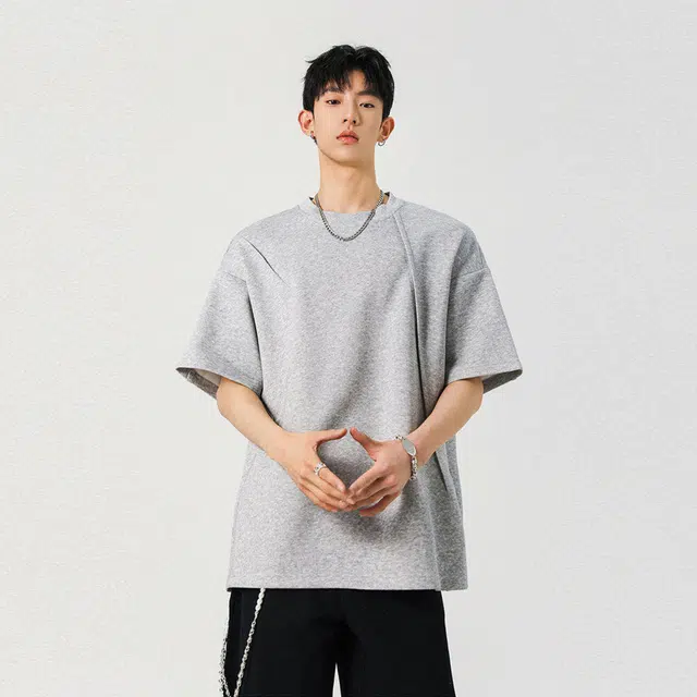 URBAN AUTHENTIC T