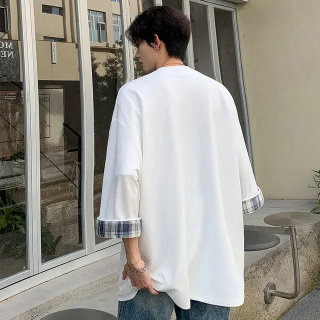 URBAN AUTHENTIC T