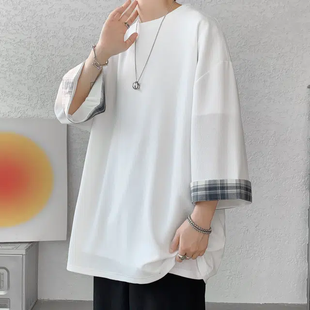 URBAN AUTHENTIC T