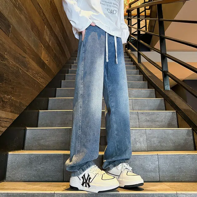URBAN AUTHENTIC