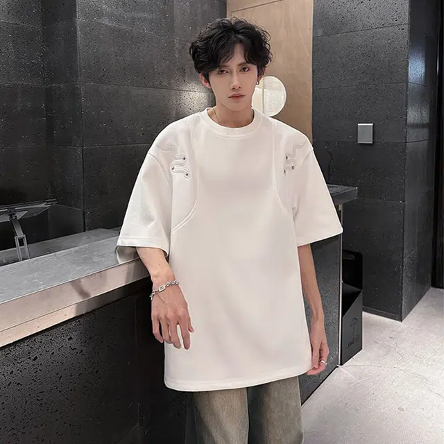 URBAN AUTHENTIC T
