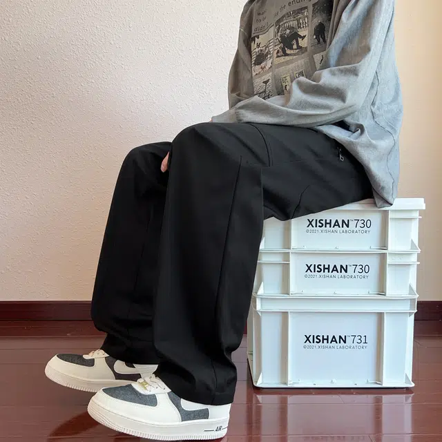 URBAN AUTHENTIC
