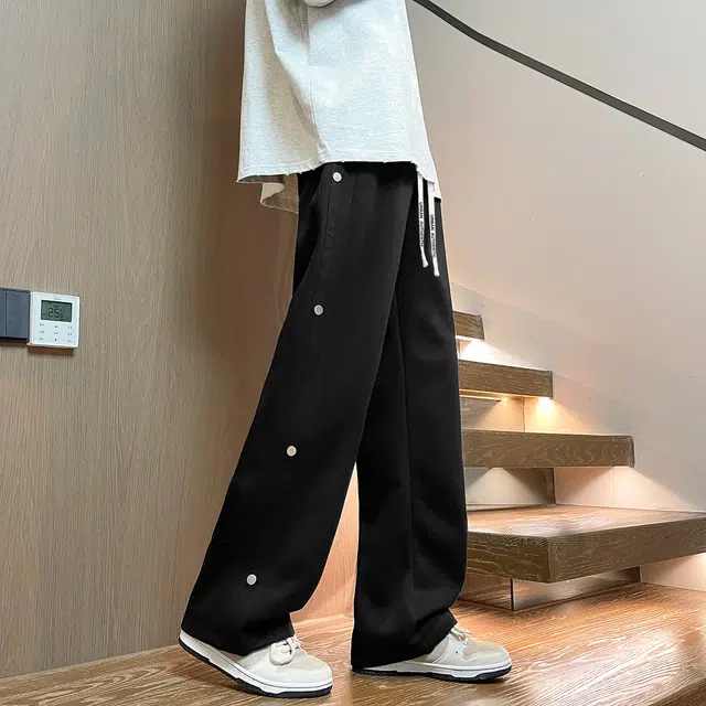 URBAN AUTHENTIC
