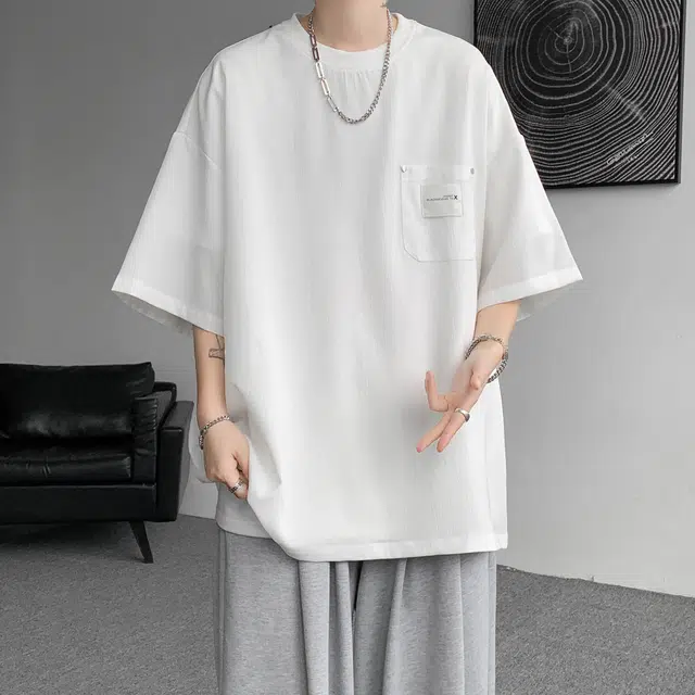 URBAN AUTHENTIC T