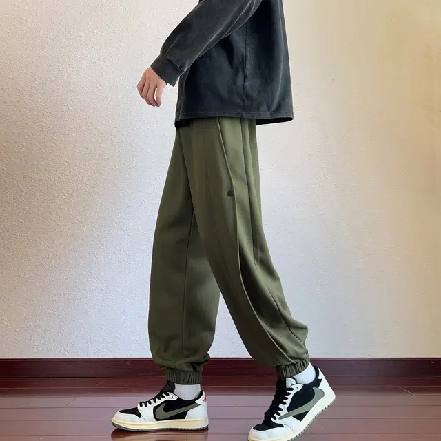 URBAN AUTHENTIC