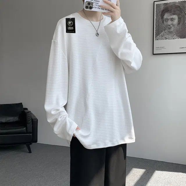 URBAN AUTHENTIC T