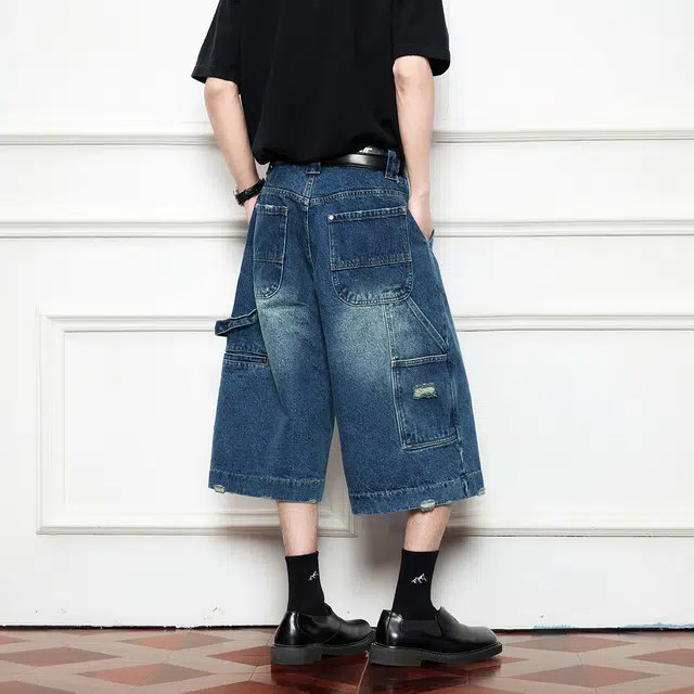 URBAN AUTHENTIC