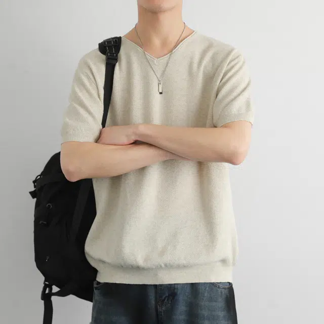 URBAN AUTHENTIC T
