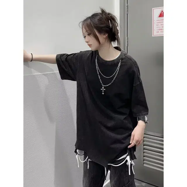 URBAN AUTHENTIC T