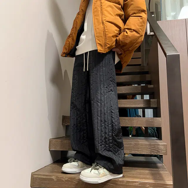 URBAN AUTHENTIC