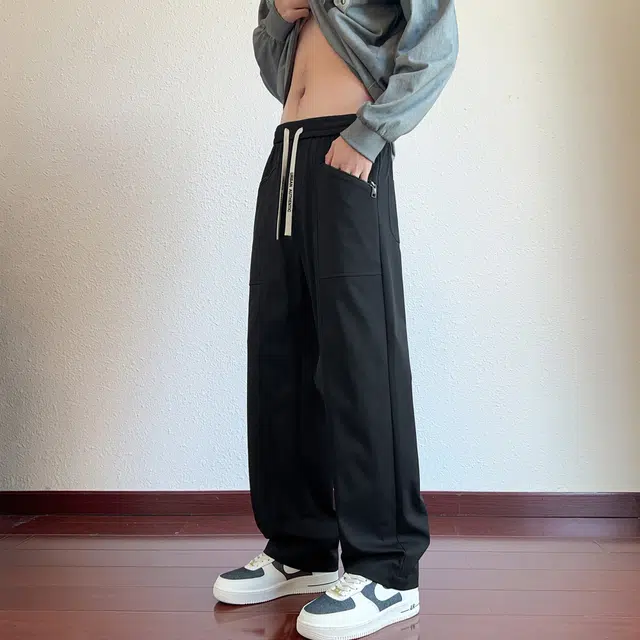 URBAN AUTHENTIC