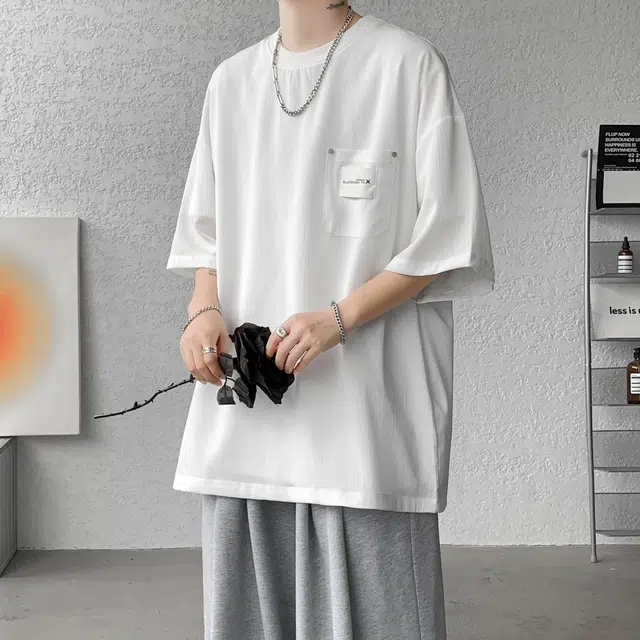 URBAN AUTHENTIC T