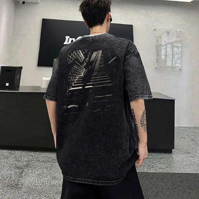 URBAN AUTHENTIC T