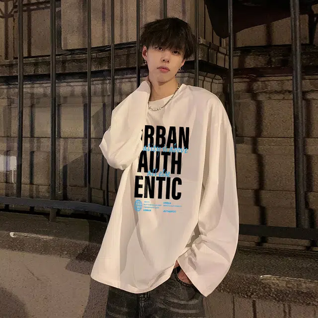 URBAN AUTHENTIC T