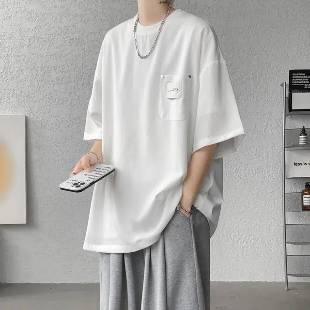 URBAN AUTHENTIC T