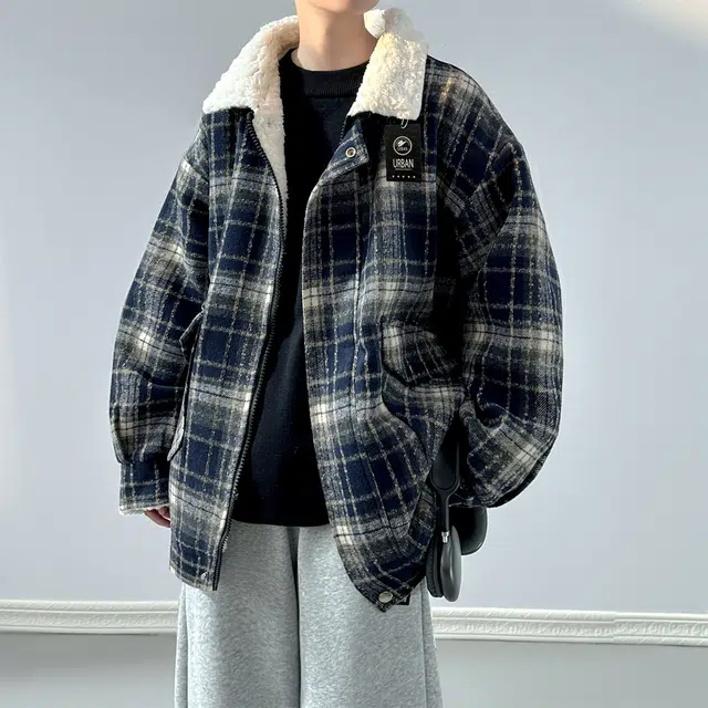 URBAN AUTHENTIC