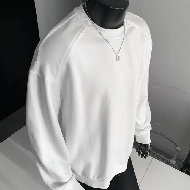 URBAN AUTHENTIC T