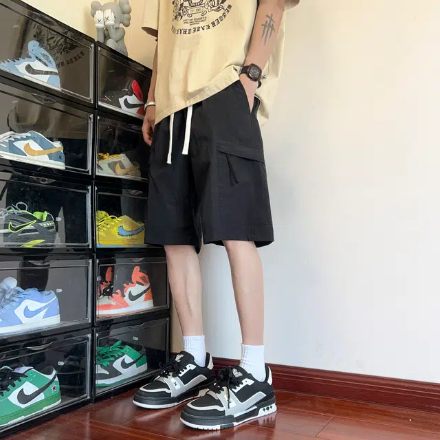 URBAN AUTHENTIC