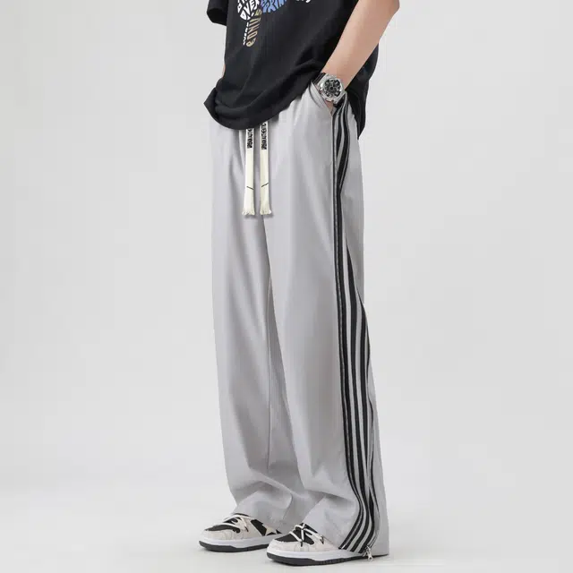 URBAN AUTHENTIC