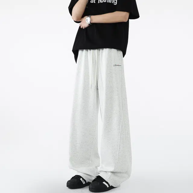 URBAN AUTHENTIC Logo