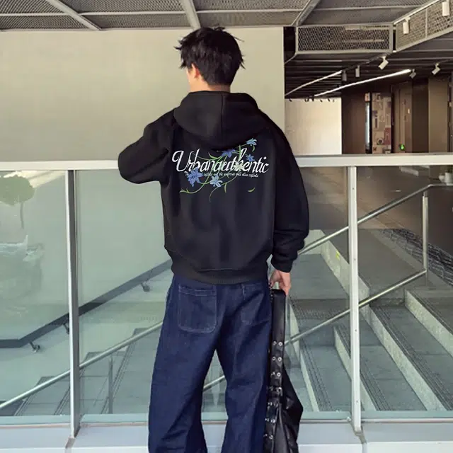 URBAN AUTHENTIC
