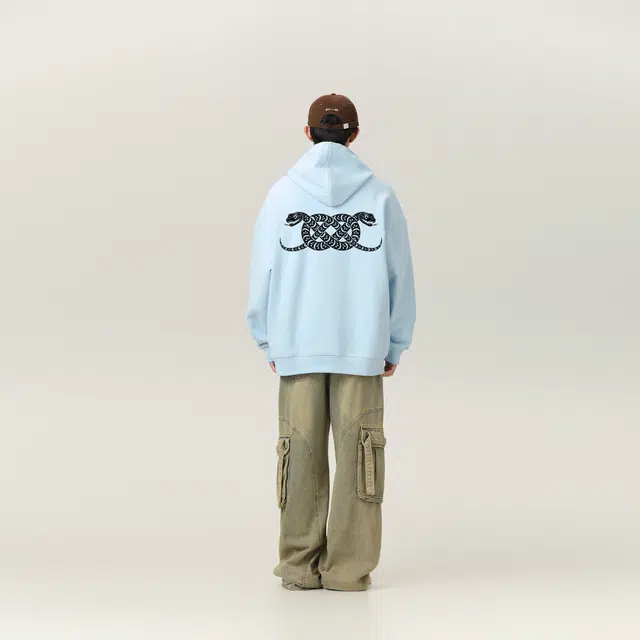 URBAN AUTHENTIC Logo