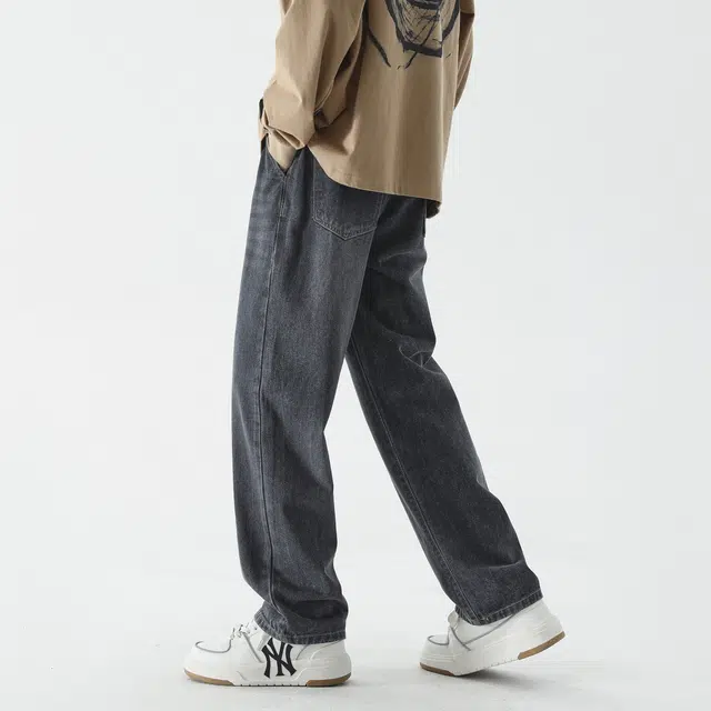 URBAN AUTHENTIC logo