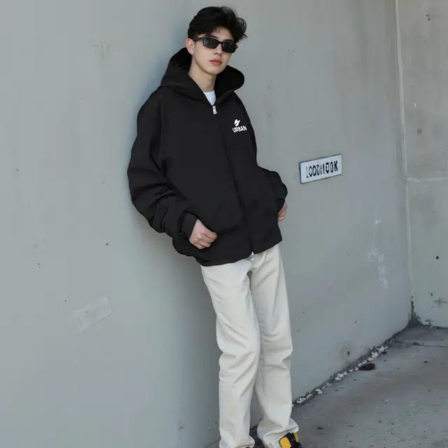 URBAN AUTHENTIC