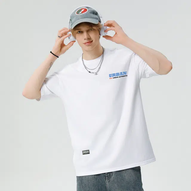 URBAN AUTHENTIC T