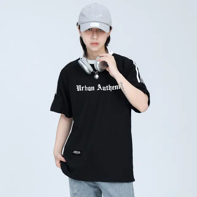 URBAN AUTHENTIC T