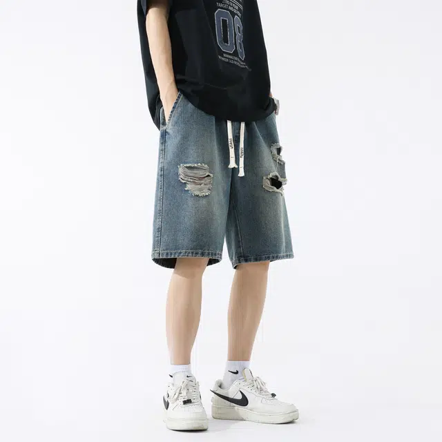 URBAN AUTHENTIC