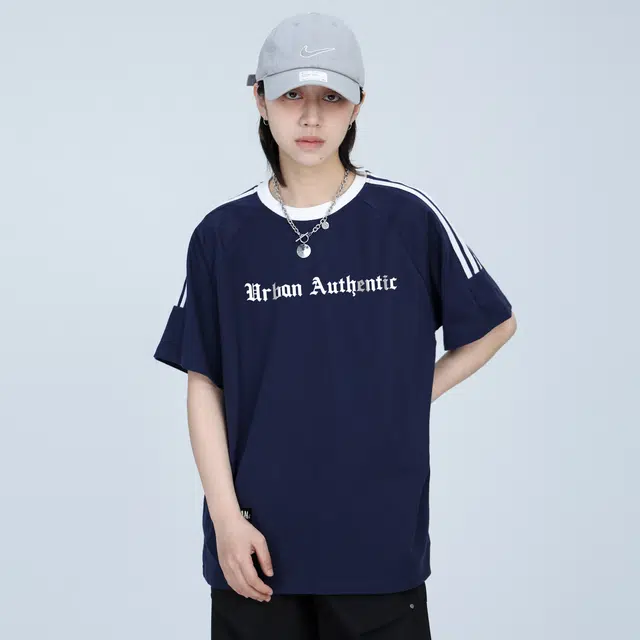 URBAN AUTHENTIC T