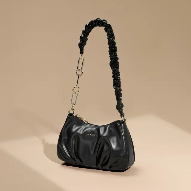 卓诗尼 简约风轻奢时尚百搭褶皱小众休闲 合成革 单肩包 女款 黑色/棕色