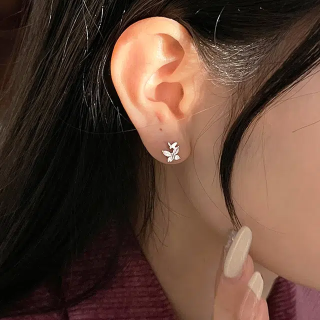 石缘聚 闪钻蝴蝶轻奢 感满钻双蝴蝶新款潮 合金 耳钉 女款