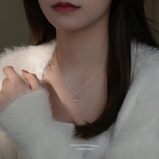 999