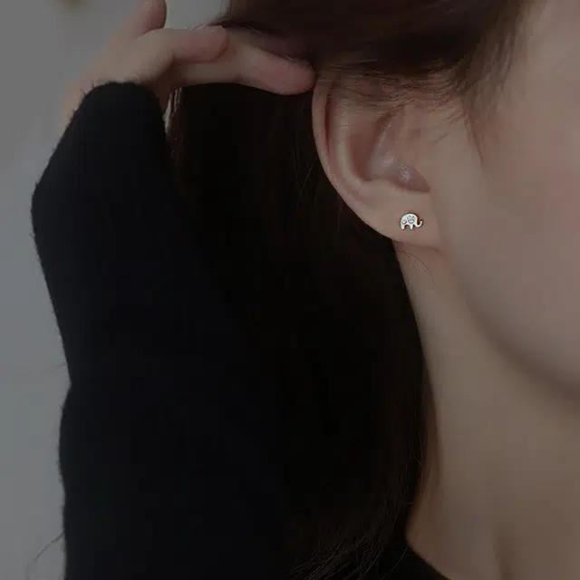 S999