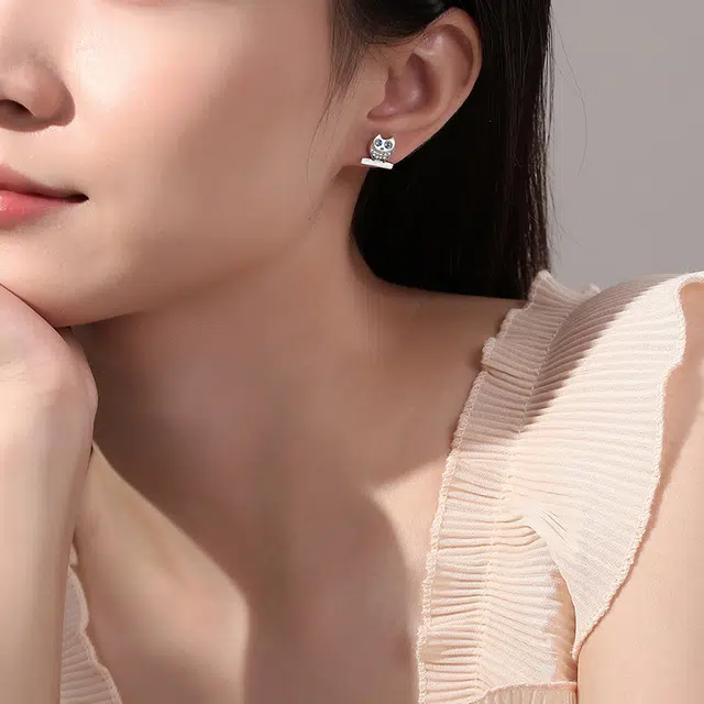 S925