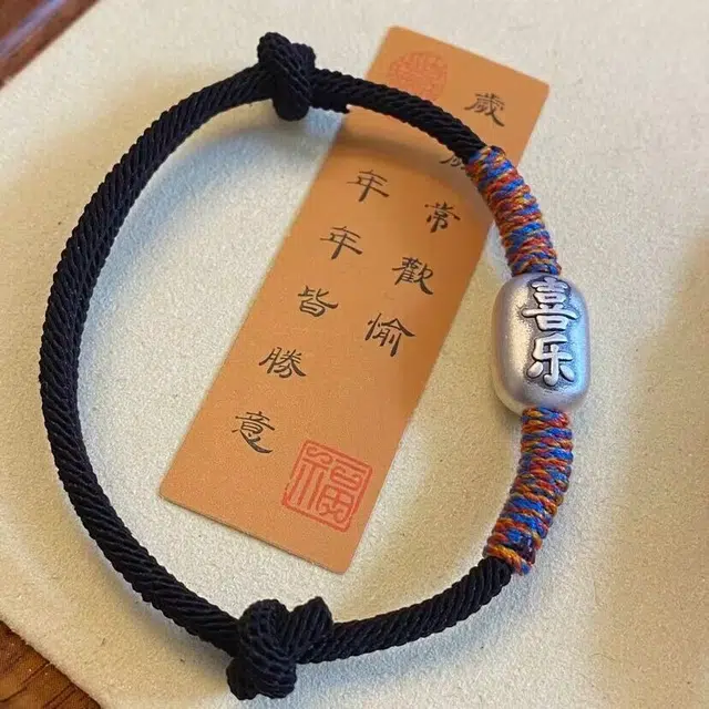 999