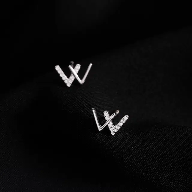 W ins S999