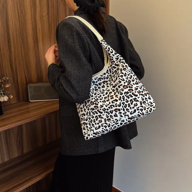 BLAKE FLEETO Tote