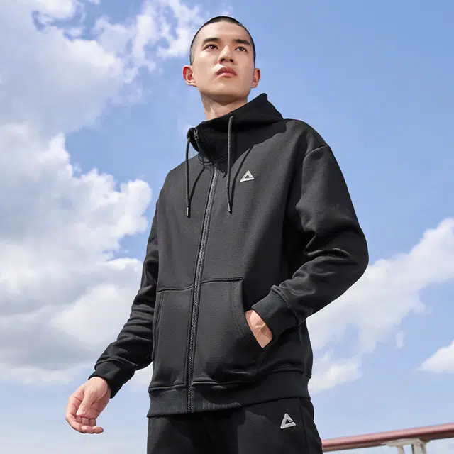 匹克 综合运动系列 加绒运动外套秋冬季连帽开衫卫衣休闲潮流跑步上装 男女同款 黑色