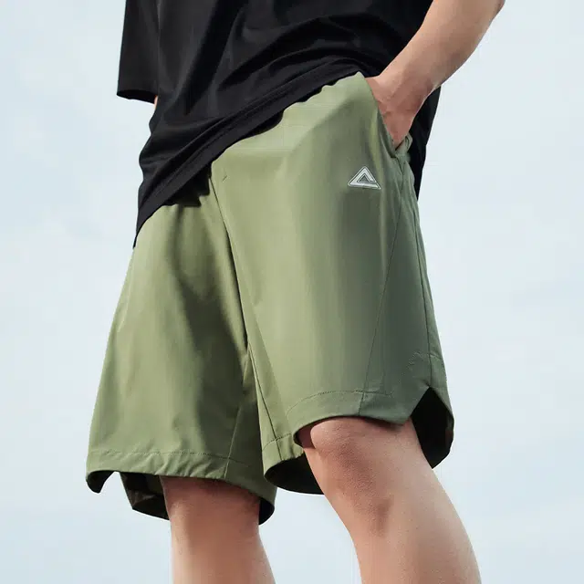 匹克 启系列 梭织冰丝短裤五分裤透气冰感通勤户外休闲运动裤跑步裤 男款 浅军绿