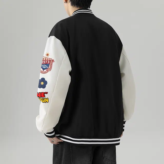 宜而爽  美式复古风创意仿刺绣花朵字母数字徽章图案印花设计拼接撞色外套宽松舒适休闲百搭落肩单排扣棒球服 男女同款