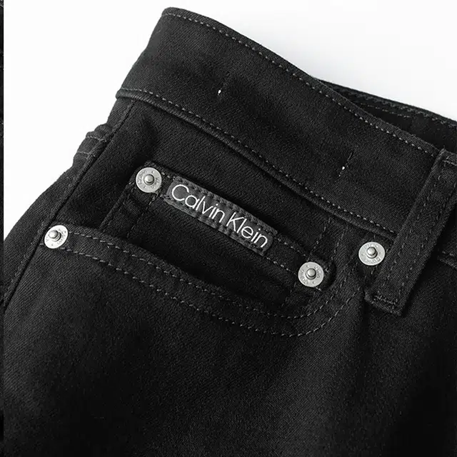 CALVIN KLEIN